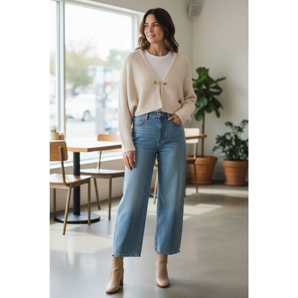 Vintage Crop Top Sweater Women Size XS Ivory Short Cropped Gold Chain Cult Punk - Picture 6 of 14